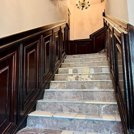 Stylowy W Palacyku W Scislym Centrum Апартаменты